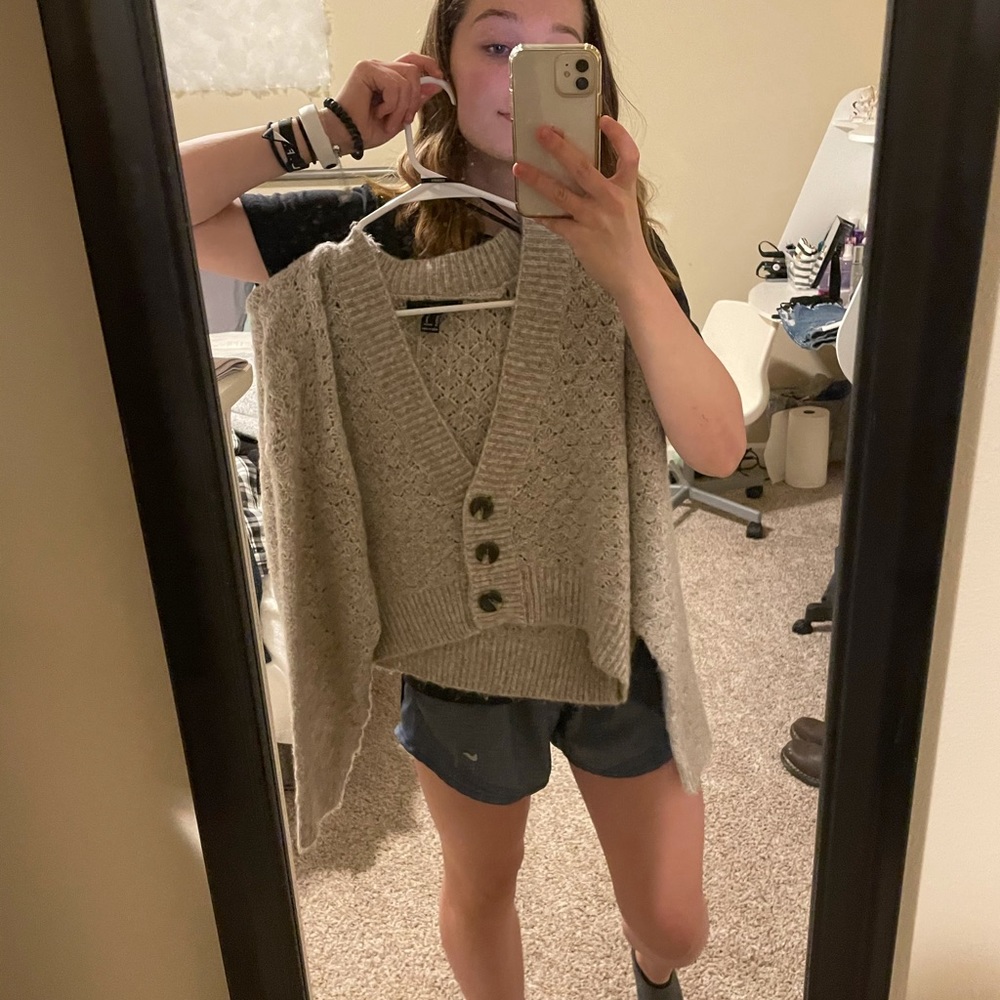 forever 21 cropped sweater